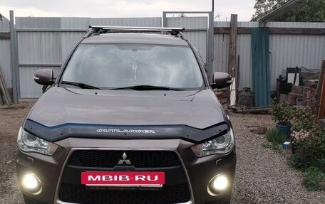Mitsubishi Outlander III рестайлинг 3, 2012 год, 1 350 000 рублей, 38 фотография