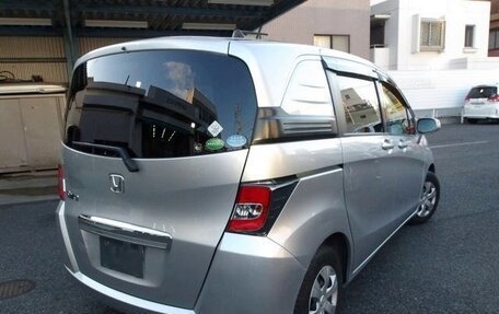 Honda Freed I, 2016 год, 820 000 рублей, 2 фотография