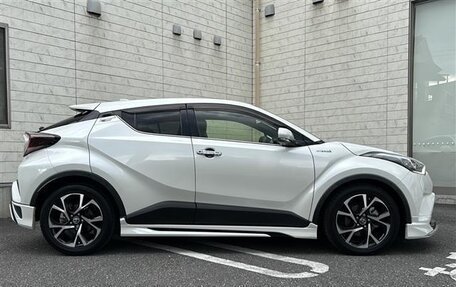 Toyota C-HR I рестайлинг, 2021 год, 1 680 000 рублей, 7 фотография