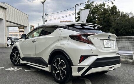 Toyota C-HR I рестайлинг, 2021 год, 1 680 000 рублей, 4 фотография