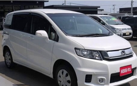 Honda Freed I, 2016 год, 907 000 рублей, 1 фотография