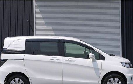 Honda Freed I, 2016 год, 907 000 рублей, 8 фотография