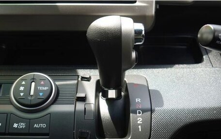 Honda Freed I, 2016 год, 907 000 рублей, 22 фотография