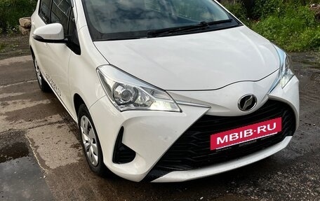 Toyota Vitz, 2018 год, 1 100 000 рублей, 4 фотография