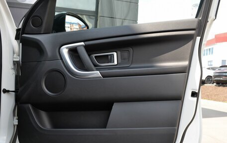Land Rover Discovery Sport I рестайлинг, 2015 год, 2 090 000 рублей, 32 фотография