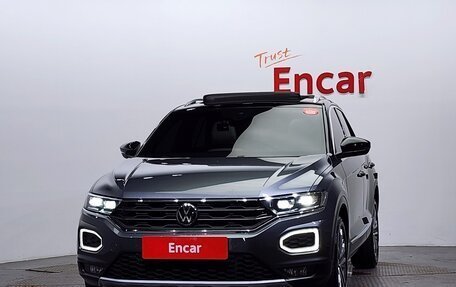 Volkswagen T-Roc I, 2022 год, 1 943 442 рублей, 3 фотография