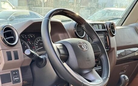 Toyota Land Cruiser 70, 2023 год, 7 704 000 рублей, 2 фотография