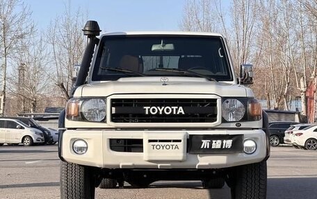 Toyota Land Cruiser 70, 2023 год, 7 704 000 рублей, 5 фотография