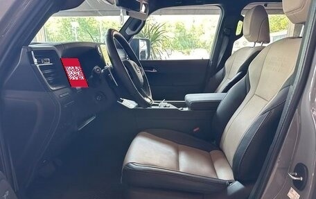 Lexus GX, 2024 год, 14 047 000 рублей, 2 фотография