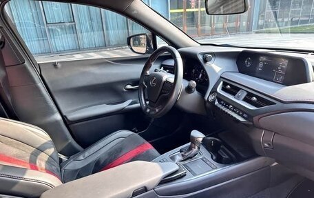 Lexus UX I, 2021 год, 2 247 000 рублей, 12 фотография