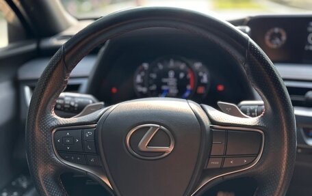 Lexus UX I, 2021 год, 2 247 000 рублей, 14 фотография