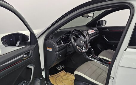 Volkswagen T-Roc I, 2022 год, 2 081 442 рублей, 5 фотография