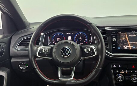 Volkswagen T-Roc I, 2022 год, 2 124 442 рублей, 3 фотография