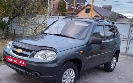 Chevrolet Niva I рестайлинг, 2009 год, 475 000 рублей, 4 фотография