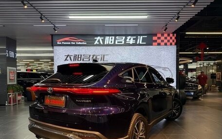 Toyota Harrier, 2022 год, 2 430 000 рублей, 5 фотография