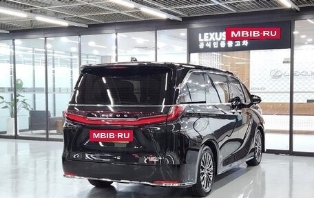 Lexus LM, 2024 год, 16 800 112 рублей, 2 фотография