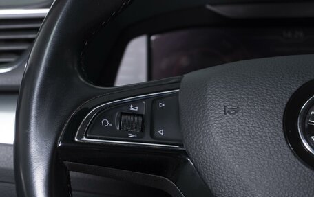 Skoda Superb III рестайлинг, 2018 год, 1 964 000 рублей, 15 фотография