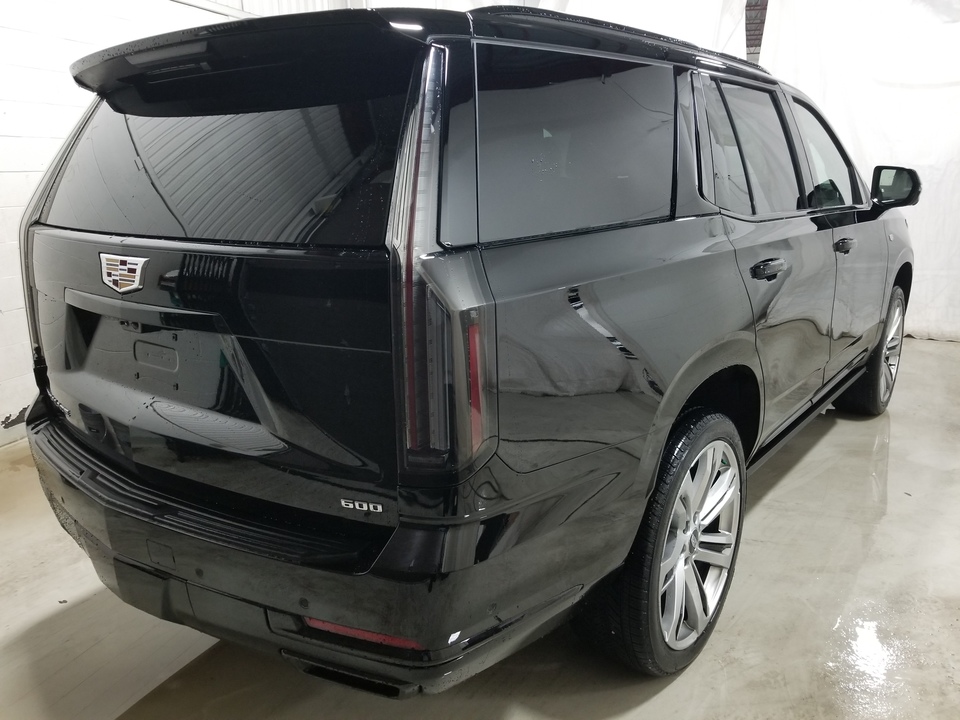 Cadillac Escalade V, 2025 год, 23 000 000 рублей, 4 фотография
