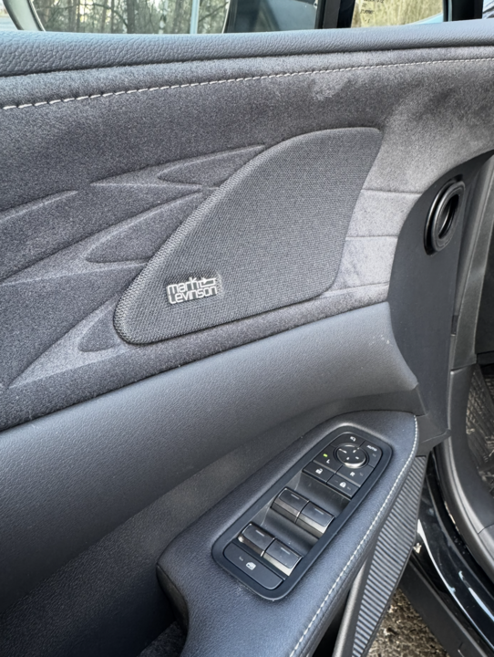 Lexus RX IV рестайлинг, 2024 год, 9 800 000 рублей, 7 фотография