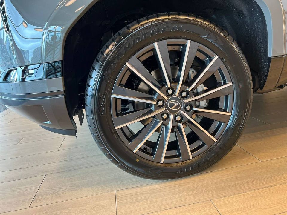 Lexus GX II рестайлинг 2, 2024 год, 15 000 000 рублей, 5 фотография
