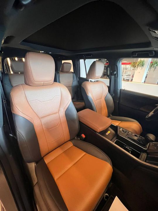 Lexus GX II рестайлинг 2, 2024 год, 15 000 000 рублей, 3 фотография
