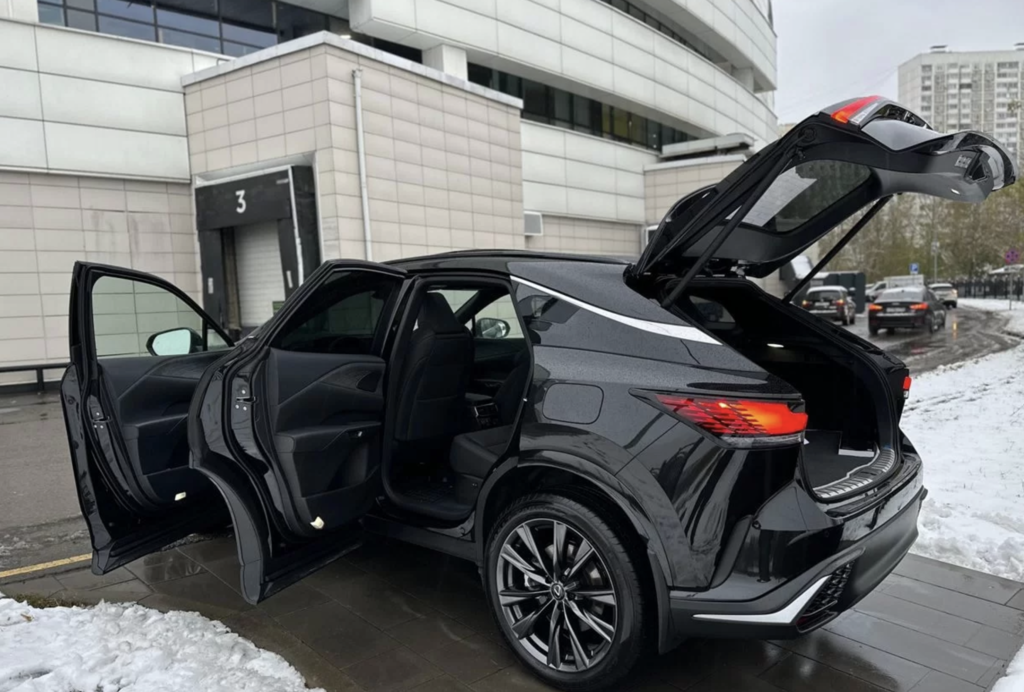 Lexus RX IV рестайлинг, 2024 год, 9 800 000 рублей, 3 фотография