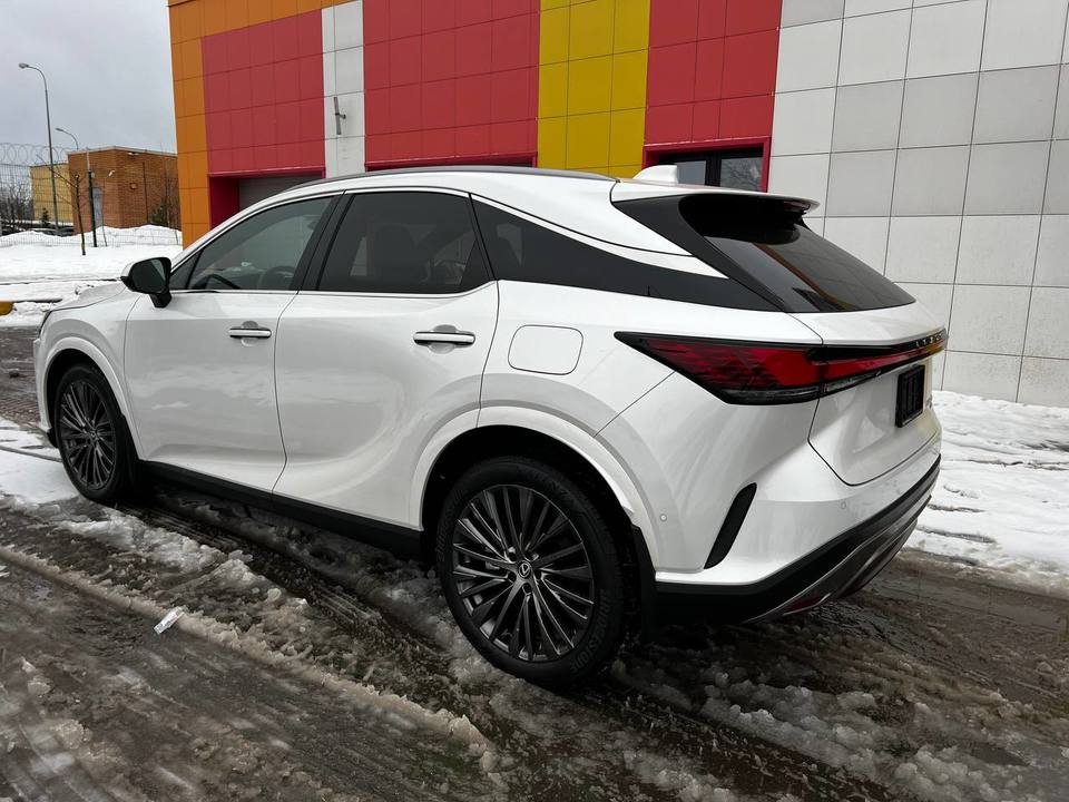 Lexus RX IV рестайлинг, 2024 год, 9 800 000 рублей, 2 фотография