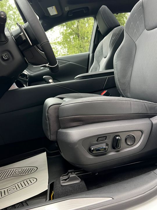 Lexus RX IV рестайлинг, 2024 год, 9 800 000 рублей, 12 фотография