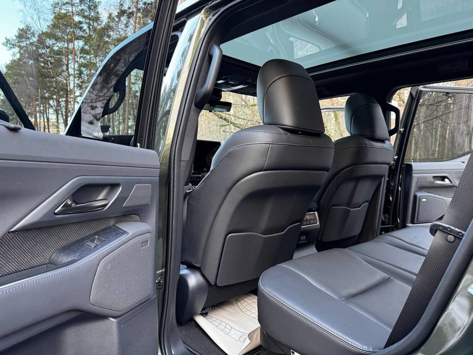 Lexus GX II рестайлинг 2, 2024 год, 15 000 000 рублей, 22 фотография