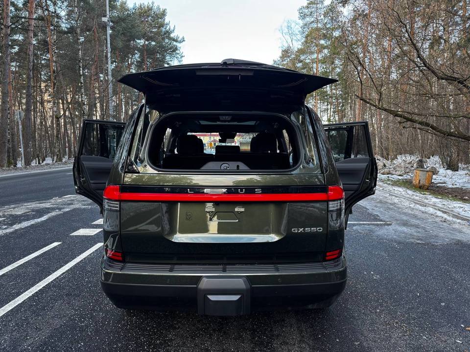 Lexus GX II рестайлинг 2, 2024 год, 15 000 000 рублей, 11 фотография