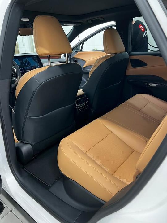 Lexus RX IV рестайлинг, 2024 год, 9 800 000 рублей, 25 фотография
