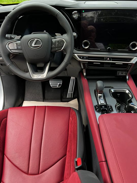 Lexus RX IV рестайлинг, 2024 год, 9 800 000 рублей, 17 фотография