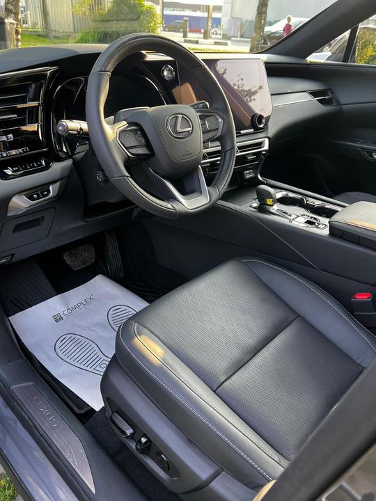 Lexus RX IV рестайлинг, 2024 год, 9 800 000 рублей, 11 фотография