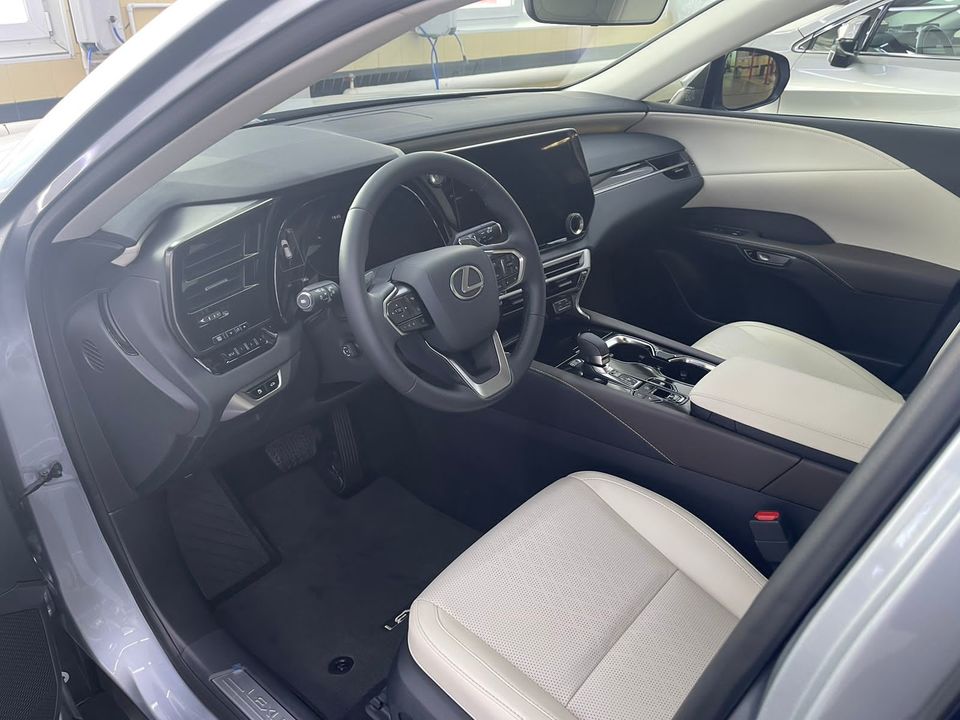 Lexus RX IV рестайлинг, 2024 год, 9 800 000 рублей, 5 фотография