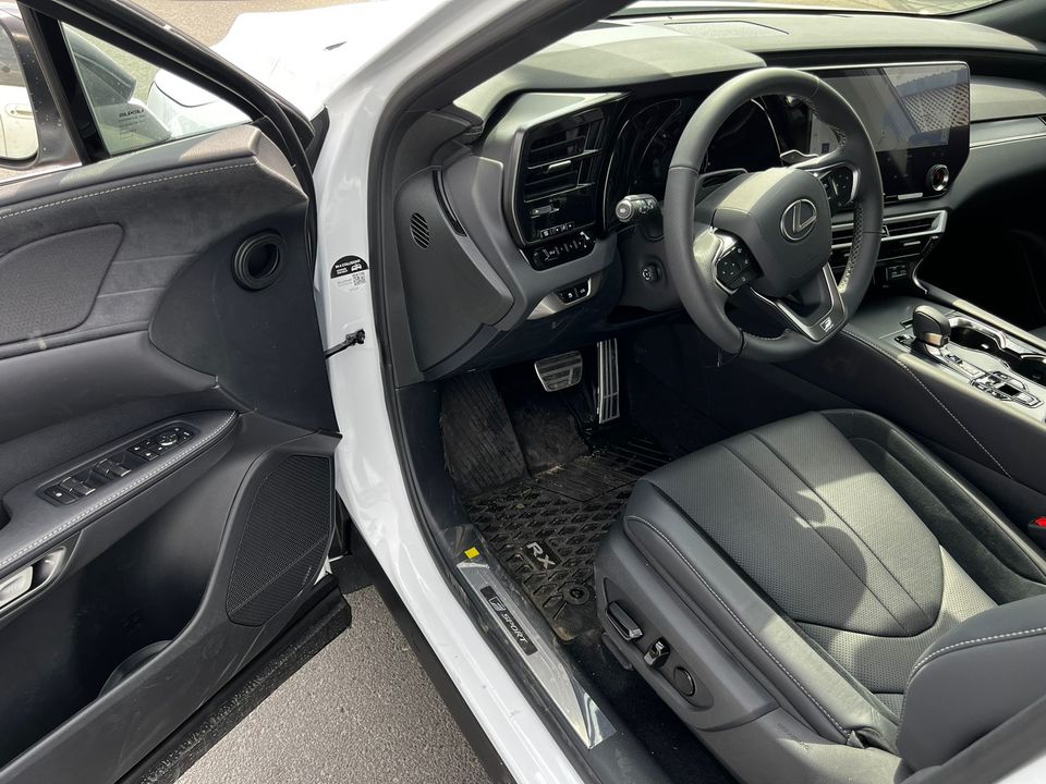 Lexus RX IV рестайлинг, 2024 год, 9 800 000 рублей, 7 фотография