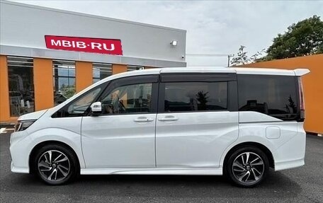 Honda Stepwgn IV, 2021 год, 1 810 027 рублей, 4 фотография