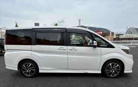 Honda Stepwgn IV, 2021 год, 1 810 027 рублей, 8 фотография