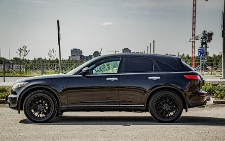 Infiniti FX I, 2005 год, 750 000 рублей, 6 фотография