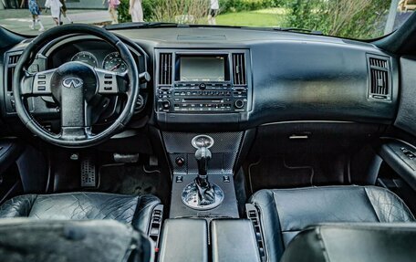 Infiniti FX I, 2005 год, 750 000 рублей, 16 фотография