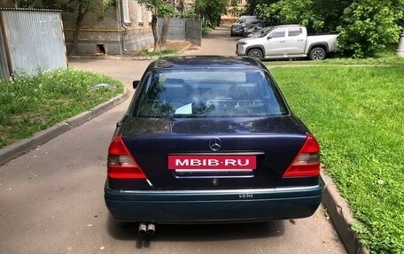 Mercedes-Benz C-Класс, 1997 год, 230 000 рублей, 3 фотография
