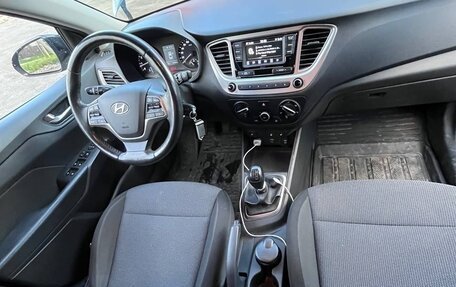 Hyundai Solaris II рестайлинг, 2019 год, 1 230 000 рублей, 8 фотография