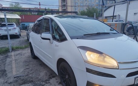 Citroen C4 Picasso II рестайлинг, 2010 год, 588 000 рублей, 2 фотография