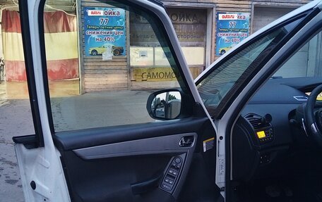 Citroen C4 Picasso II рестайлинг, 2010 год, 588 000 рублей, 10 фотография