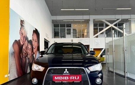 Mitsubishi Outlander III рестайлинг 3, 2011 год, 1 189 000 рублей, 2 фотография