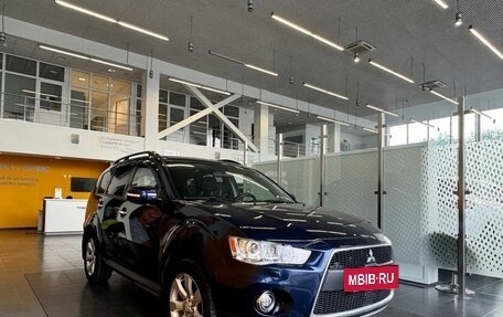Mitsubishi Outlander III рестайлинг 3, 2011 год, 1 189 000 рублей, 3 фотография