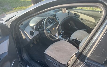 Chevrolet Cruze II, 2010 год, 580 000 рублей, 9 фотография