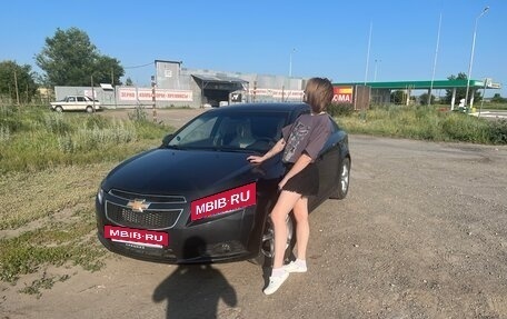 Chevrolet Cruze II, 2010 год, 580 000 рублей, 3 фотография