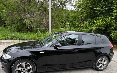 BMW 1 серия, 2009 год, 899 000 рублей, 6 фотография