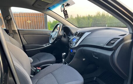 Hyundai Solaris II рестайлинг, 2011 год, 945 000 рублей, 11 фотография