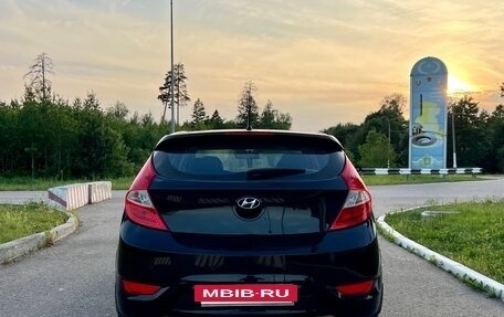 Hyundai Solaris II рестайлинг, 2011 год, 945 000 рублей, 7 фотография